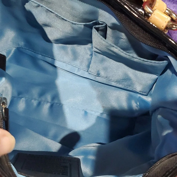 Coach shiny patent leather black and tan handbag or crossbody bag - Picture 7 of 10